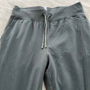 Paragon joggers size medium